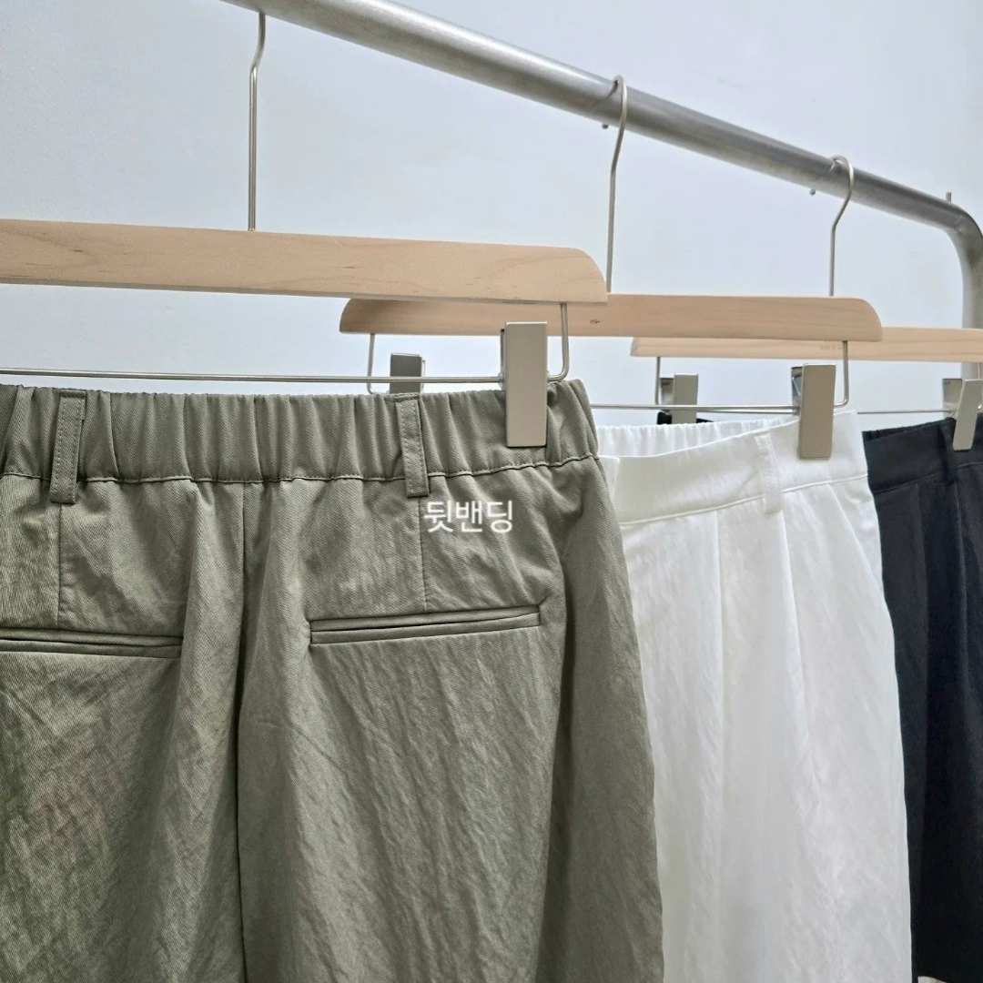 Mid Lengh Back Banding Shorts