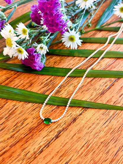 GREEN SPARKLING NECKLACE