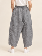 Pure Linen Balloon Banding Pants — Striped · 뒷모습 · 착용컷
